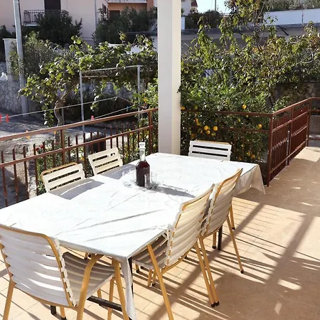 Apartment Gilan Seget Vranjica