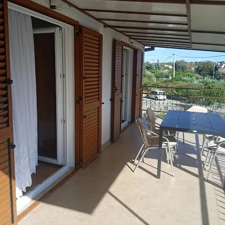 Apartman Gilan Apartment