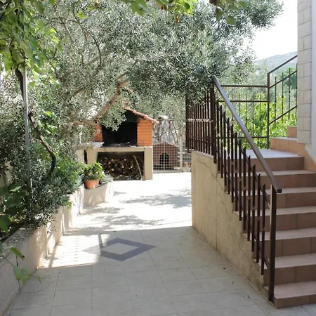 Apartman Gilan Apartment Seget Vranjica
