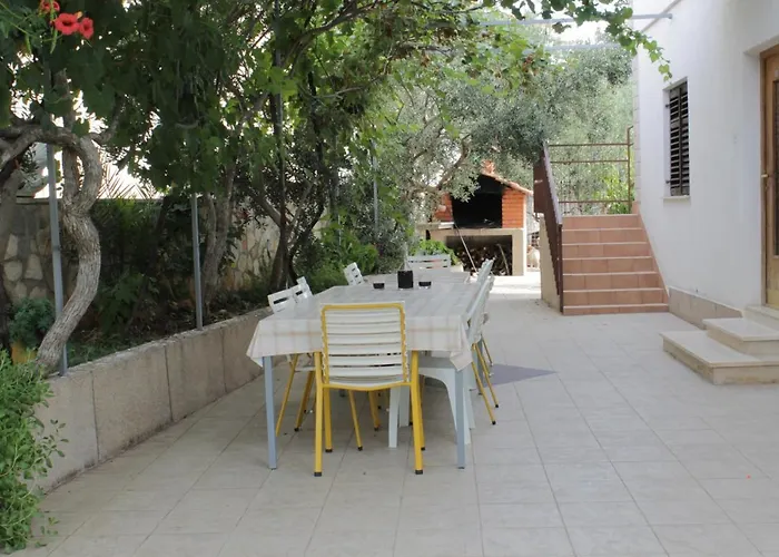 Gilan Apartament *